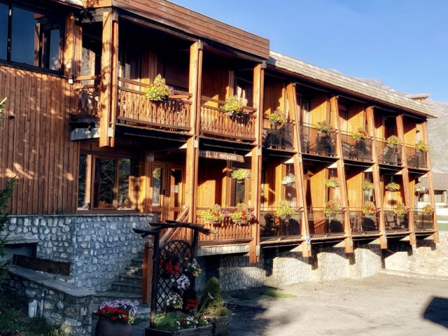 Hôtels Catrems et Montagnou