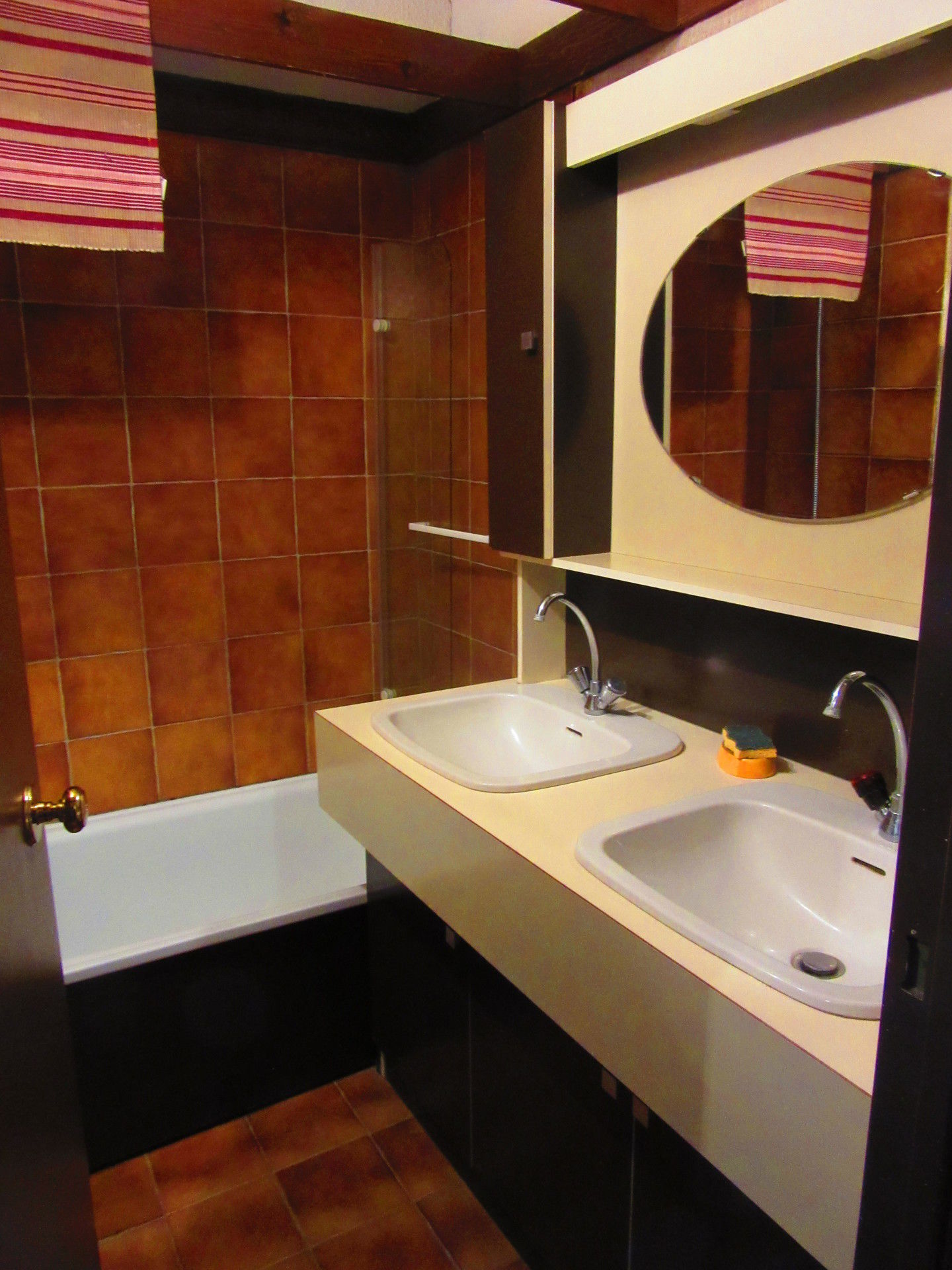 _lv_images___lot_0000250015_07_491359