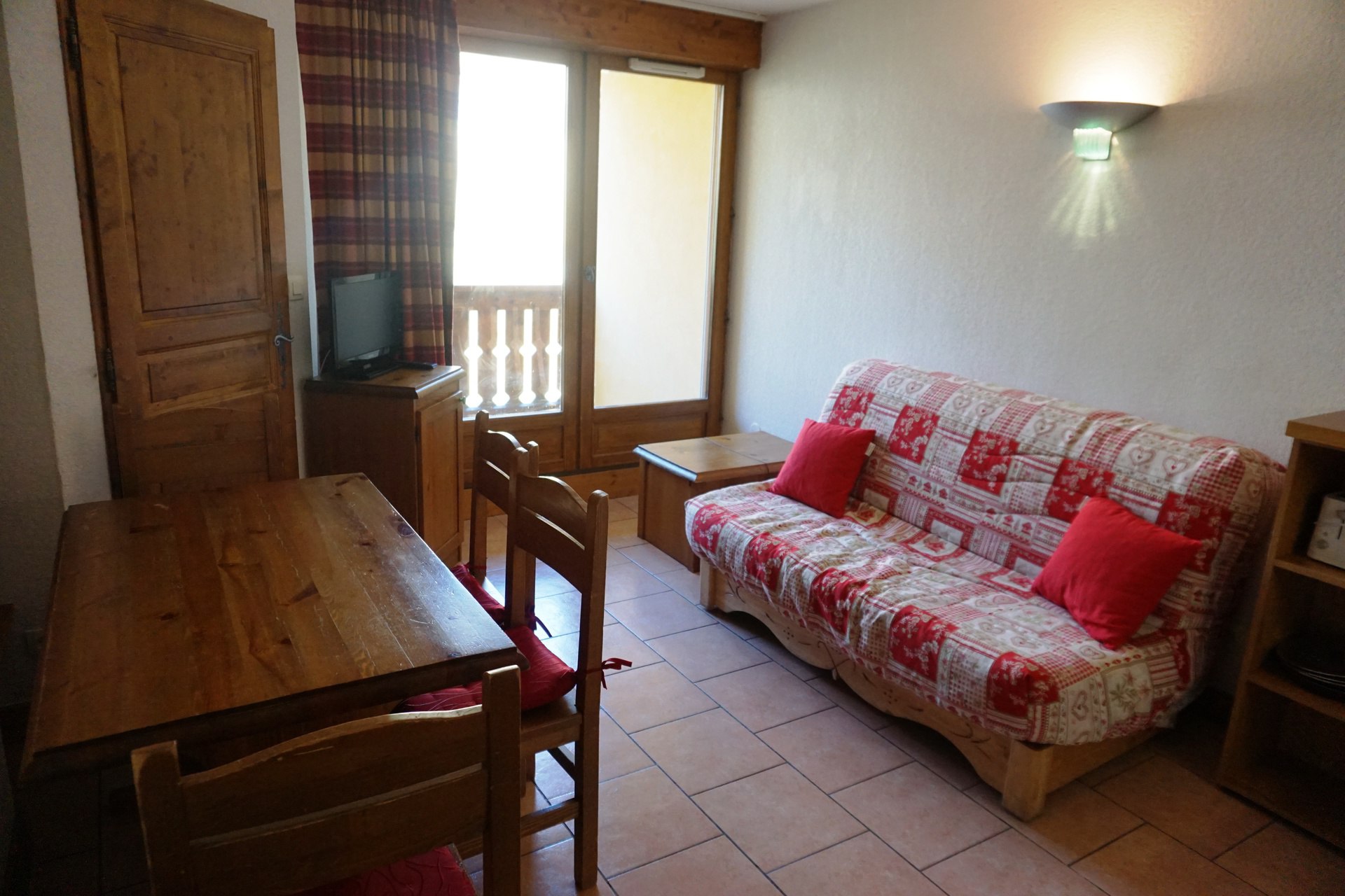 _lv_images___lot_0010950303_02_427136