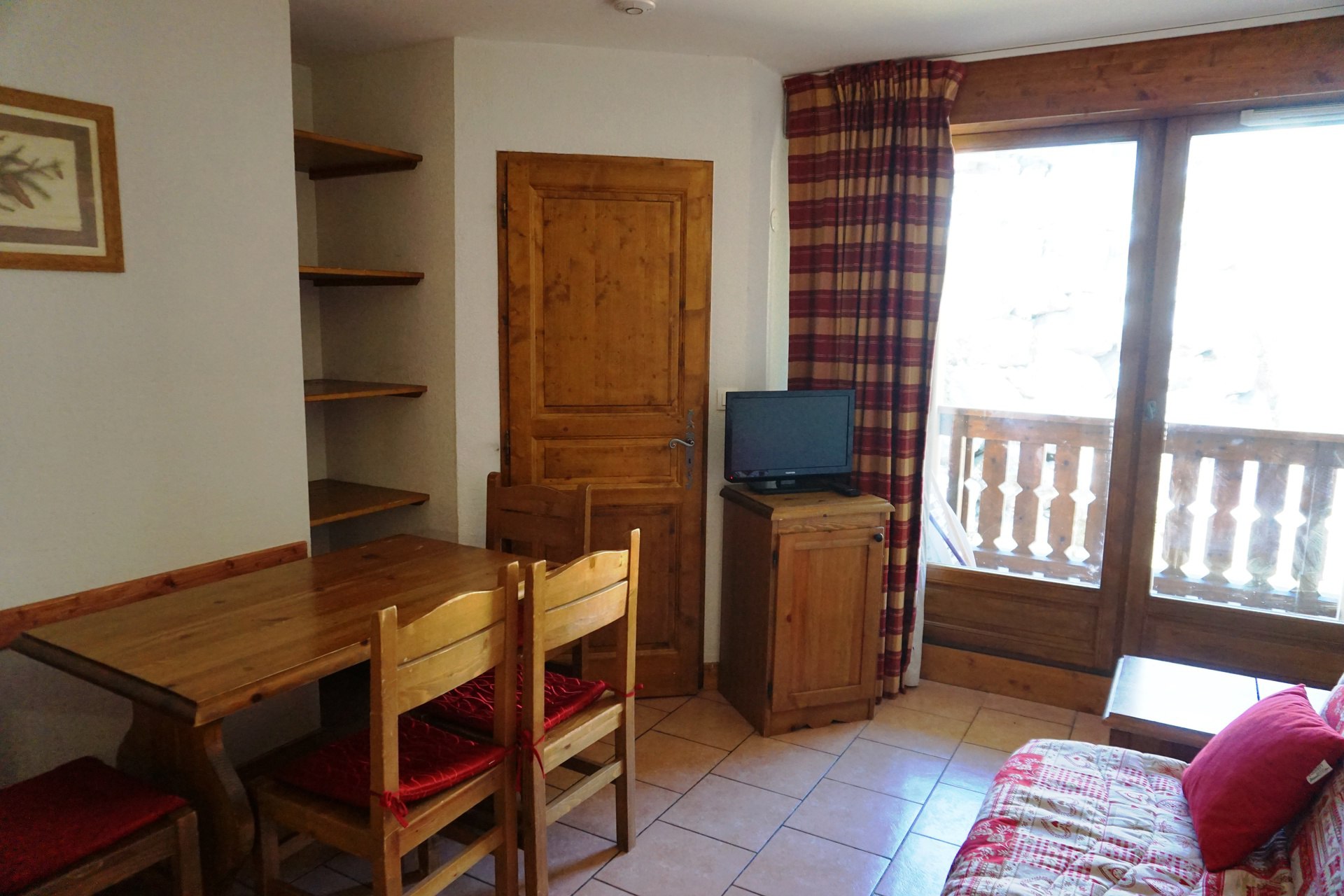 _lv_images___lot_0010950303_03_427137