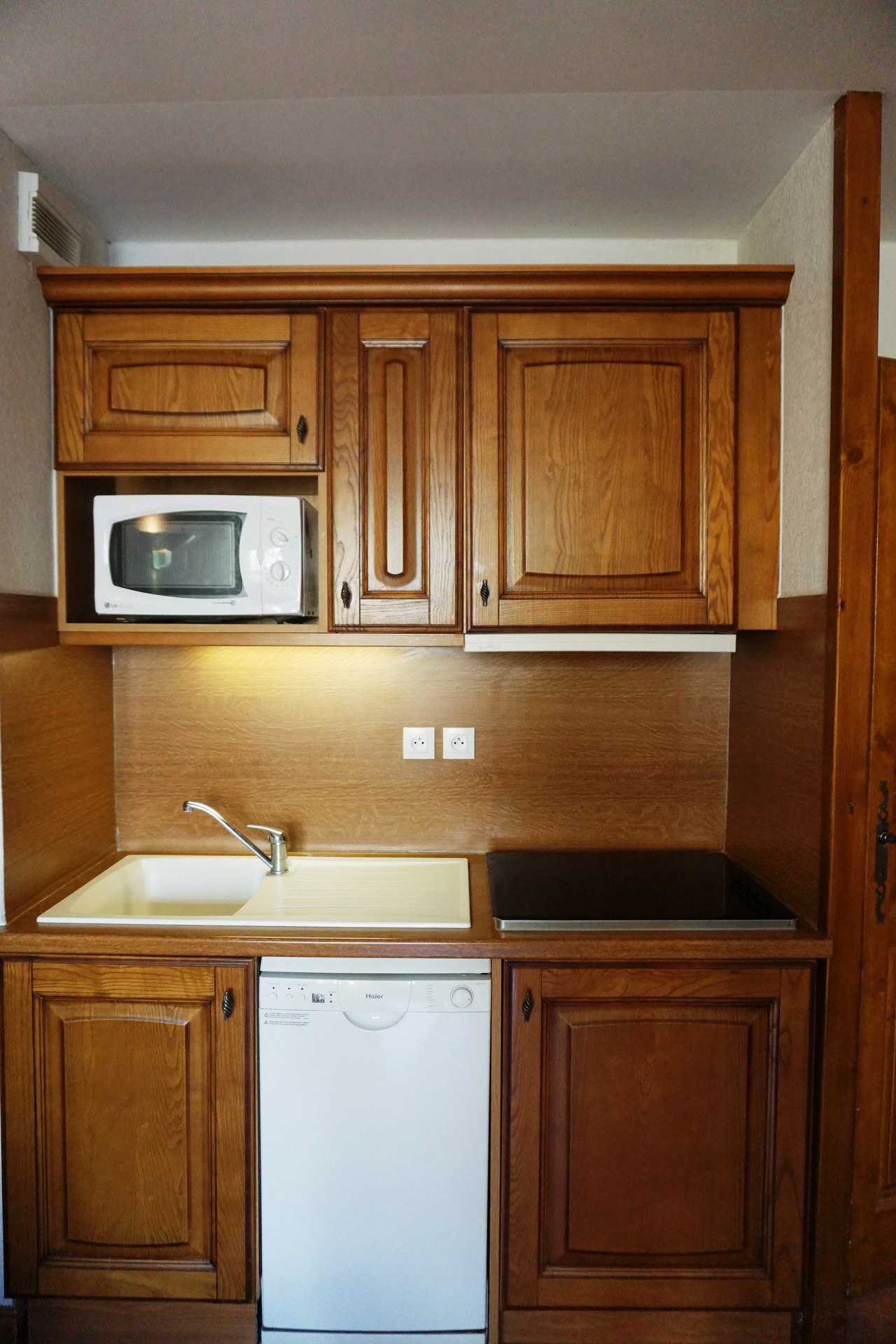 _lv_images___lot_0010950303_04_427138