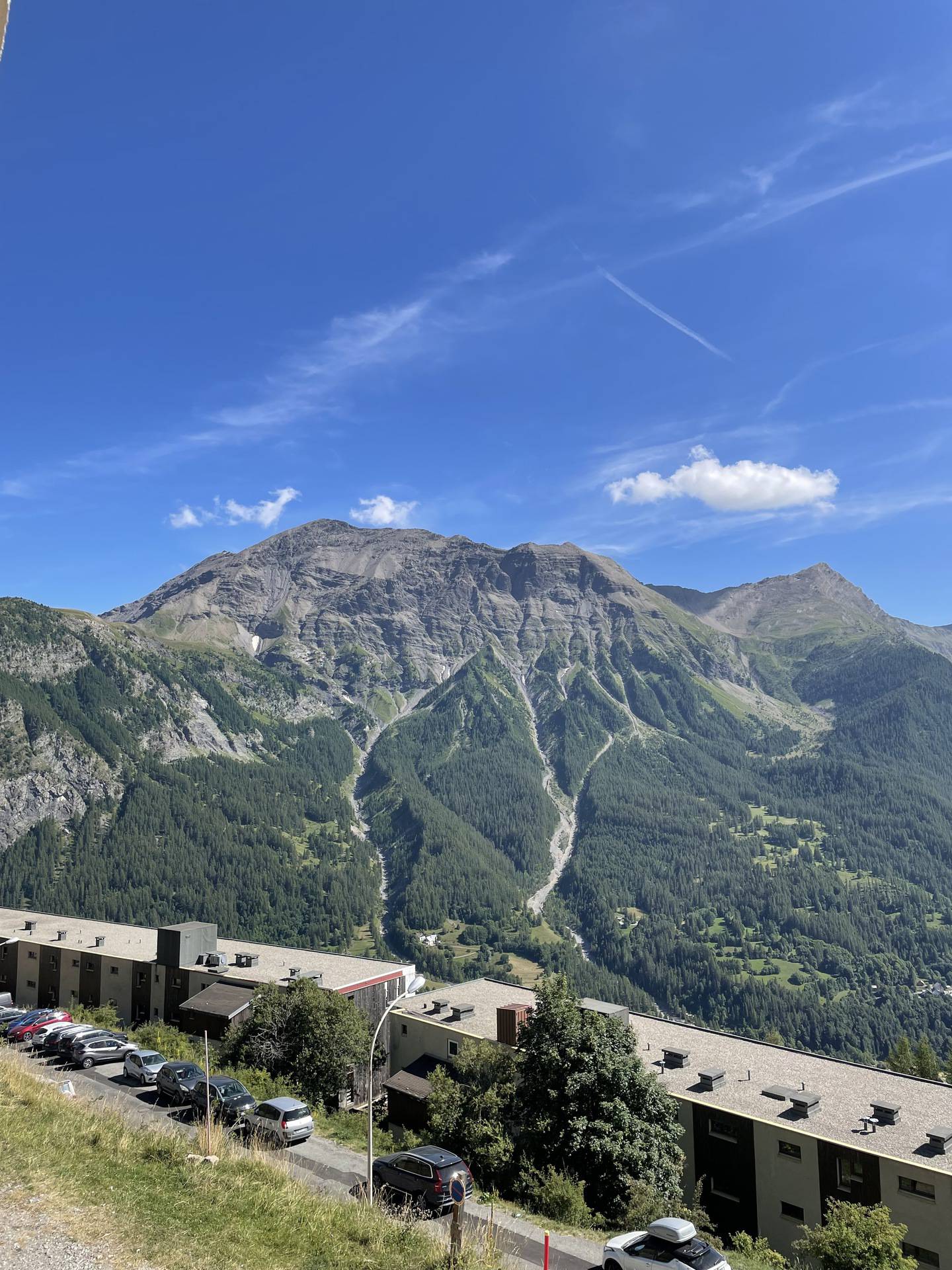 _lv_images__lot_0000220068_08_3470692