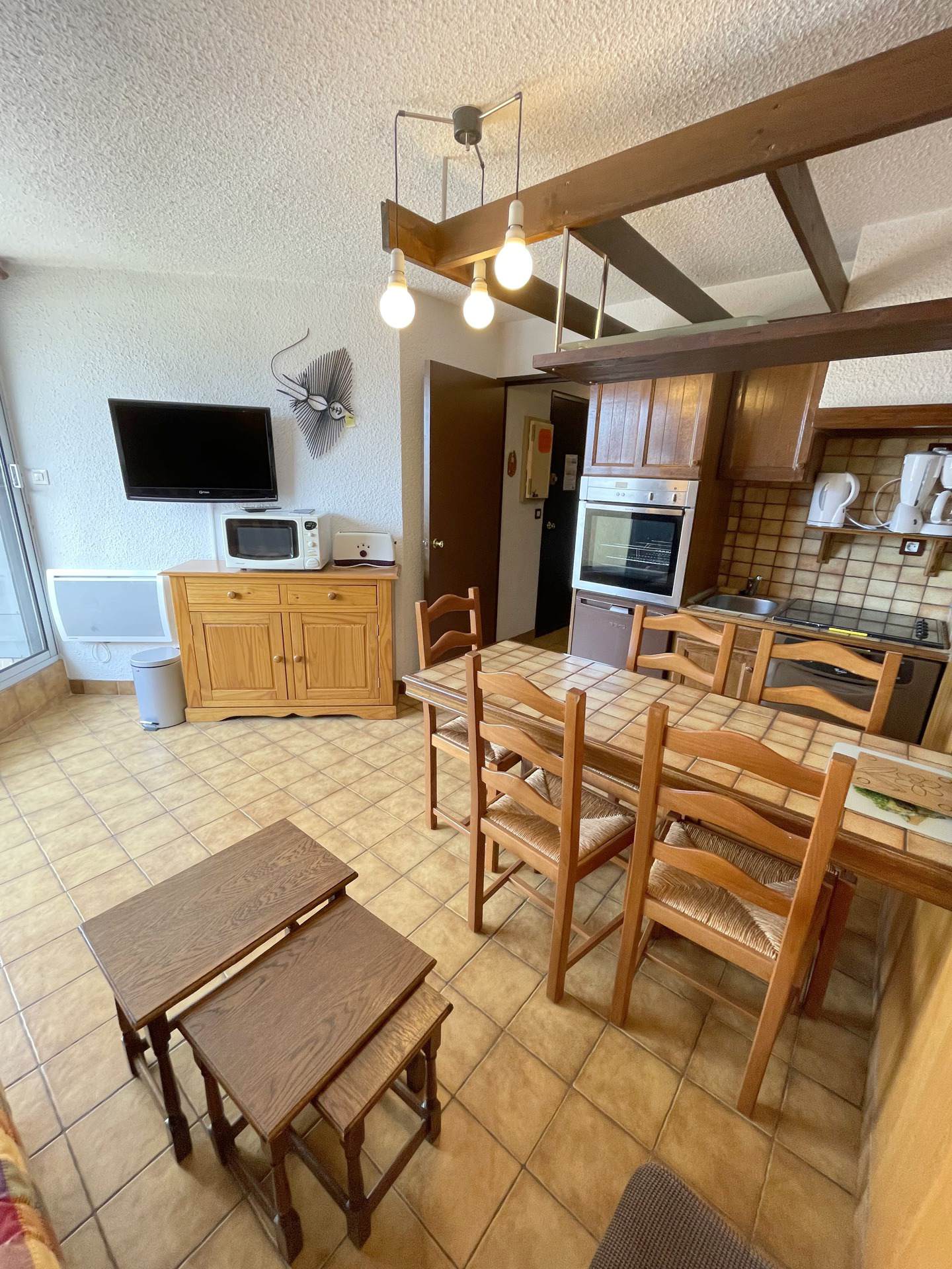 _lv_images__lot_0000250050_04_3414375