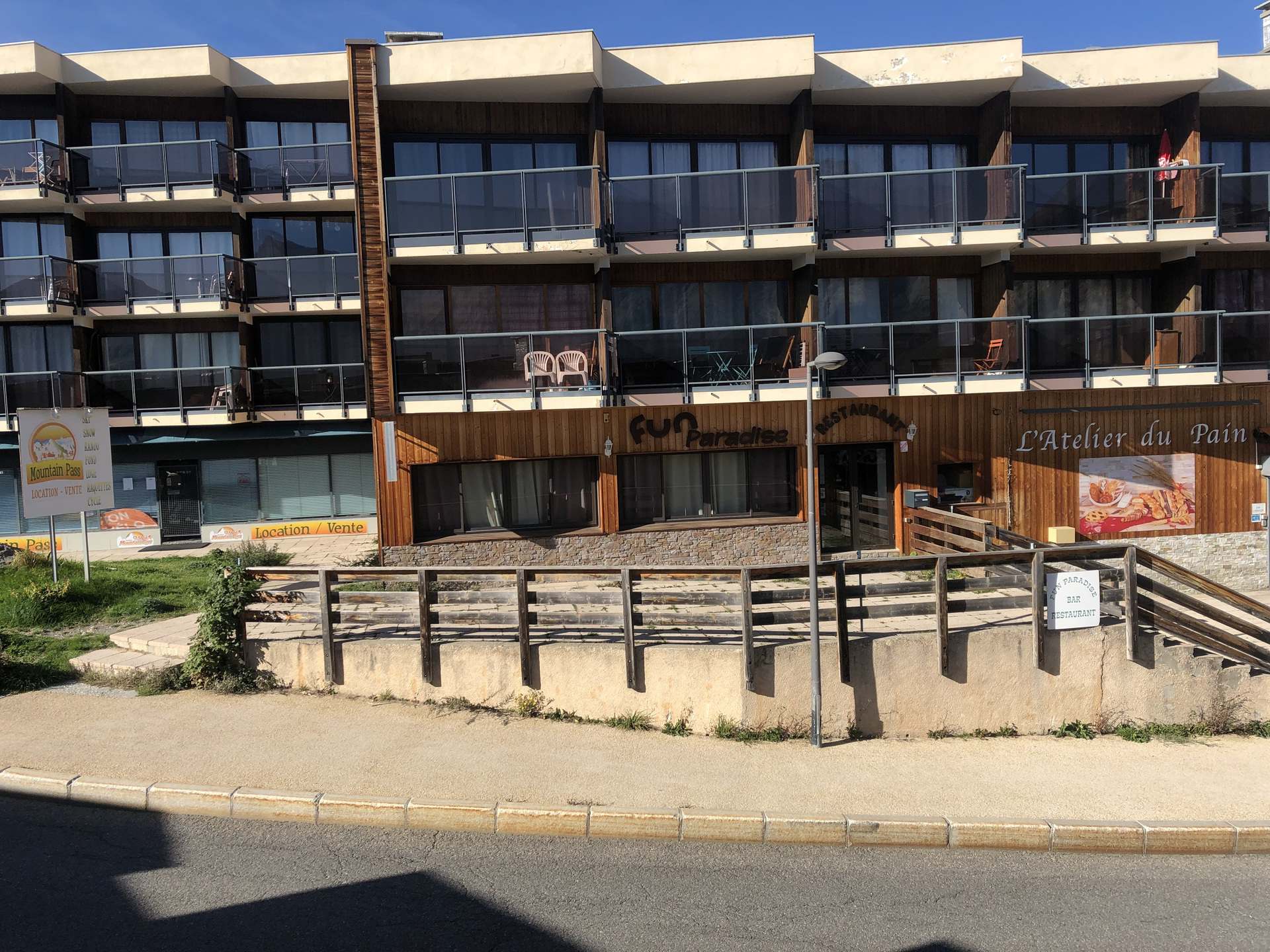 _lv_images__lot_0000250056_10_3213628