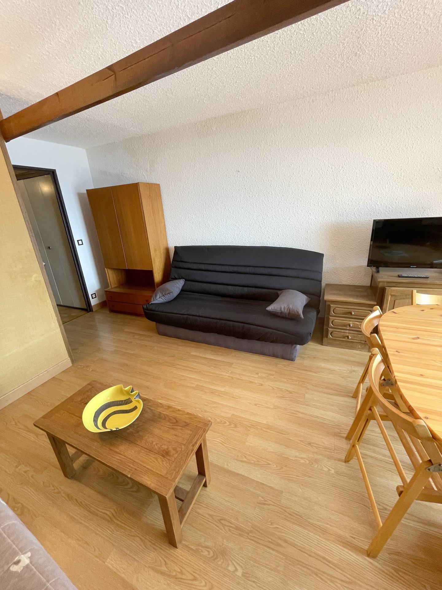 _lv_images__lot_0000250450_02_3150109