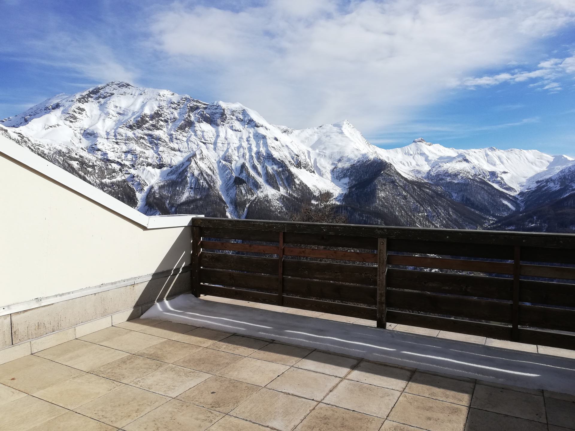 _lv_images__lot_0000330024_12_3146861