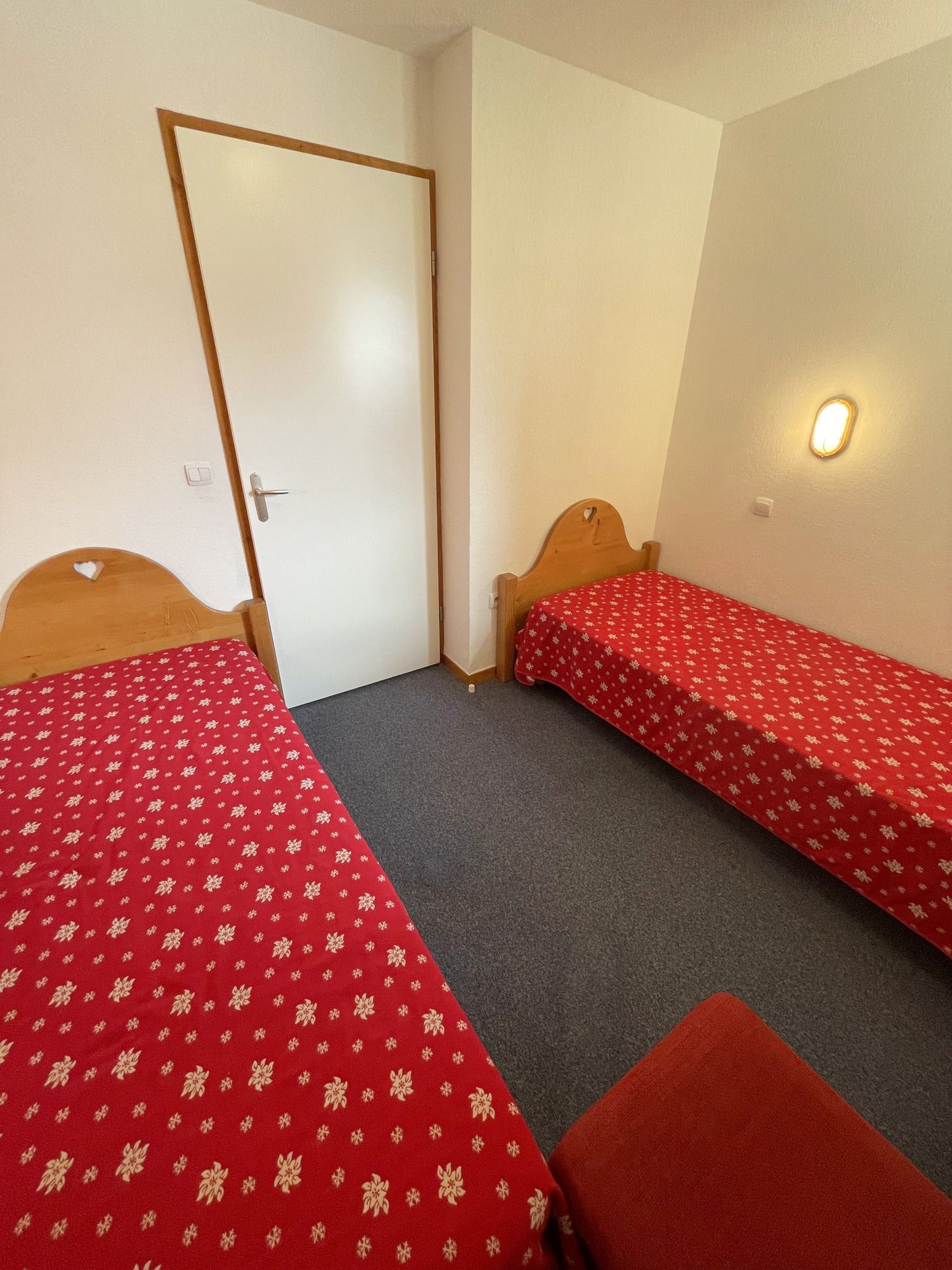 _lv_images__lot_0000380102_06_3168075