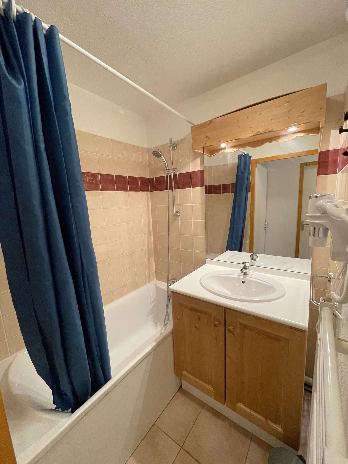 _lv_images__lot_0000450312_09_3168135