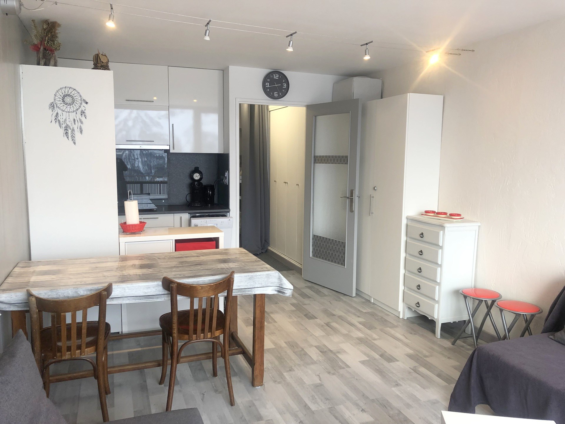 _lv_images__lot_0000450326_02_3223092