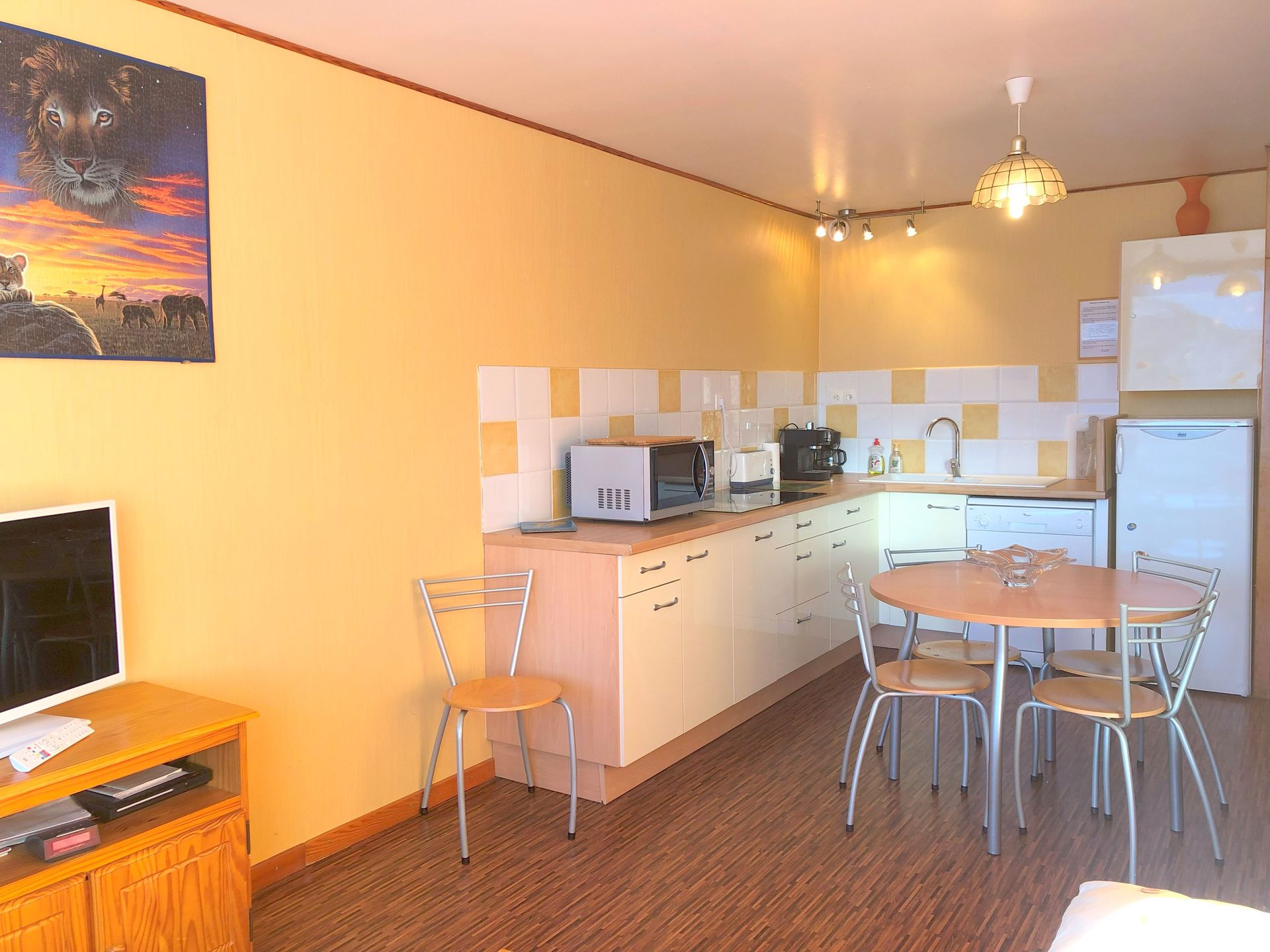 _lv_images__lot_0000450348_03_3151860