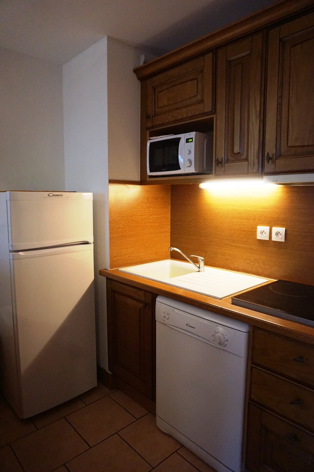 _lv_images__lot_0010950403_04_3309917