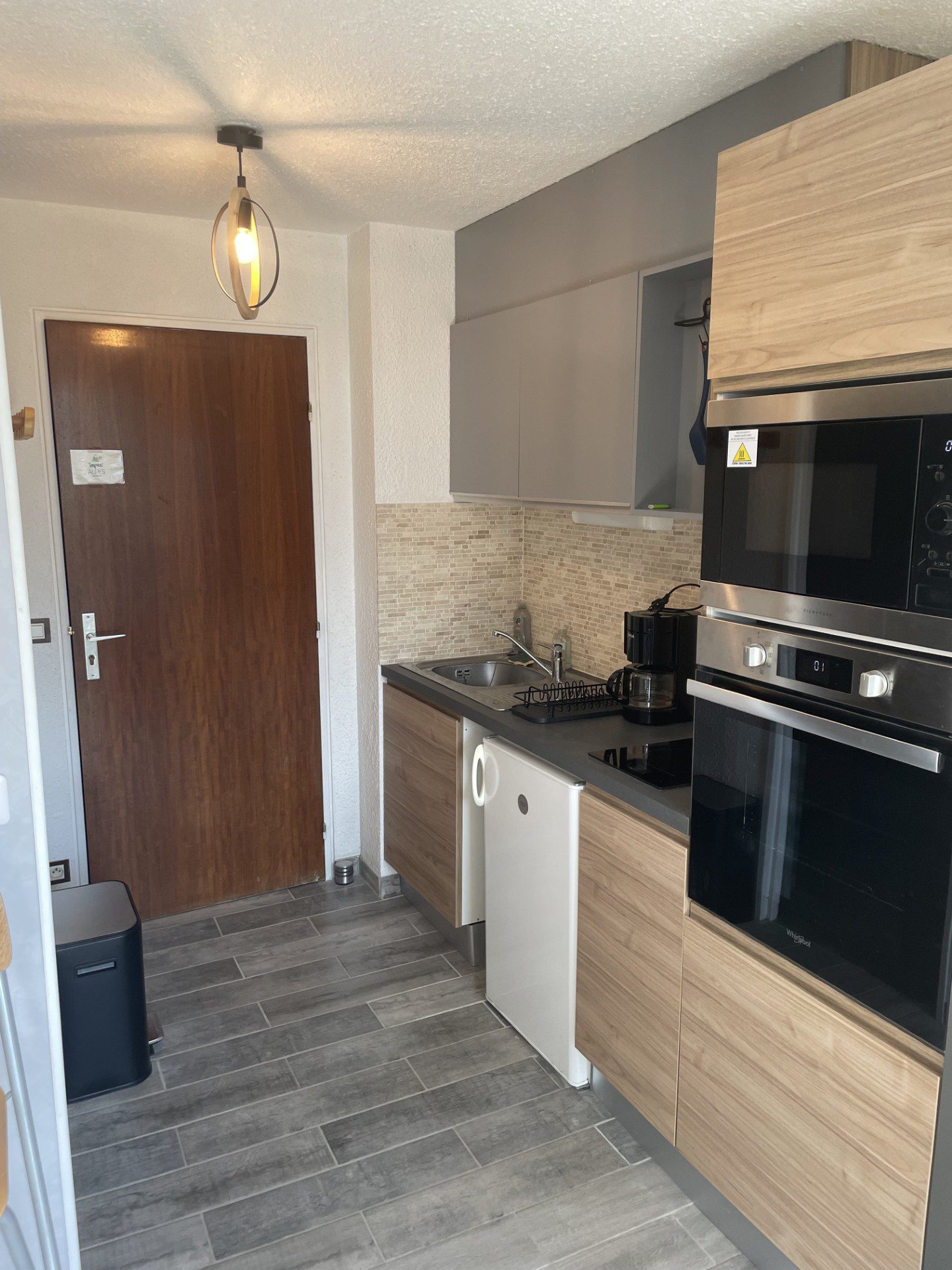 _lv_images__lot_0014500105_02_3288006