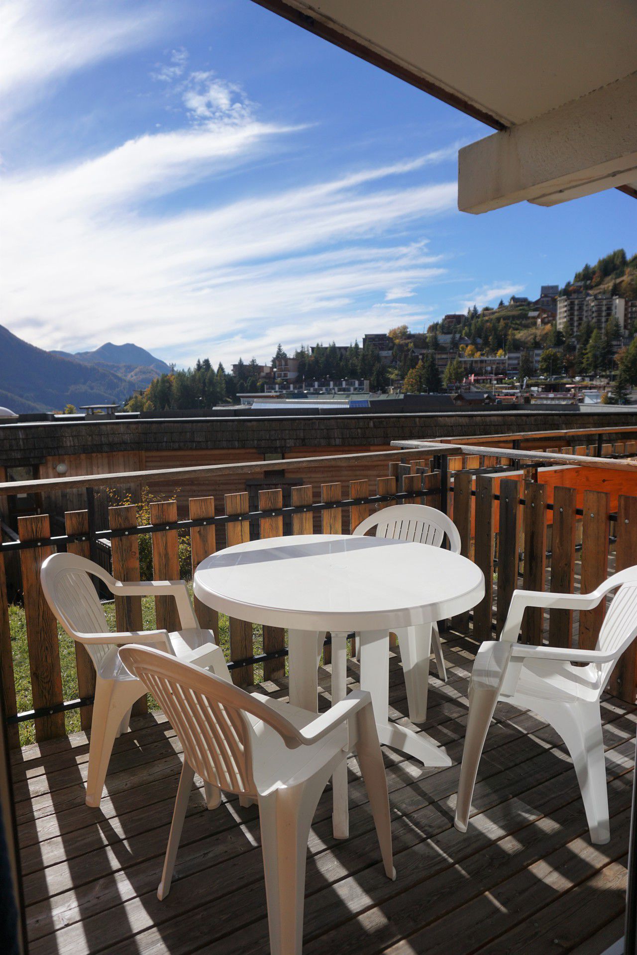 _lv_images__lot_0014800020_08_3464946