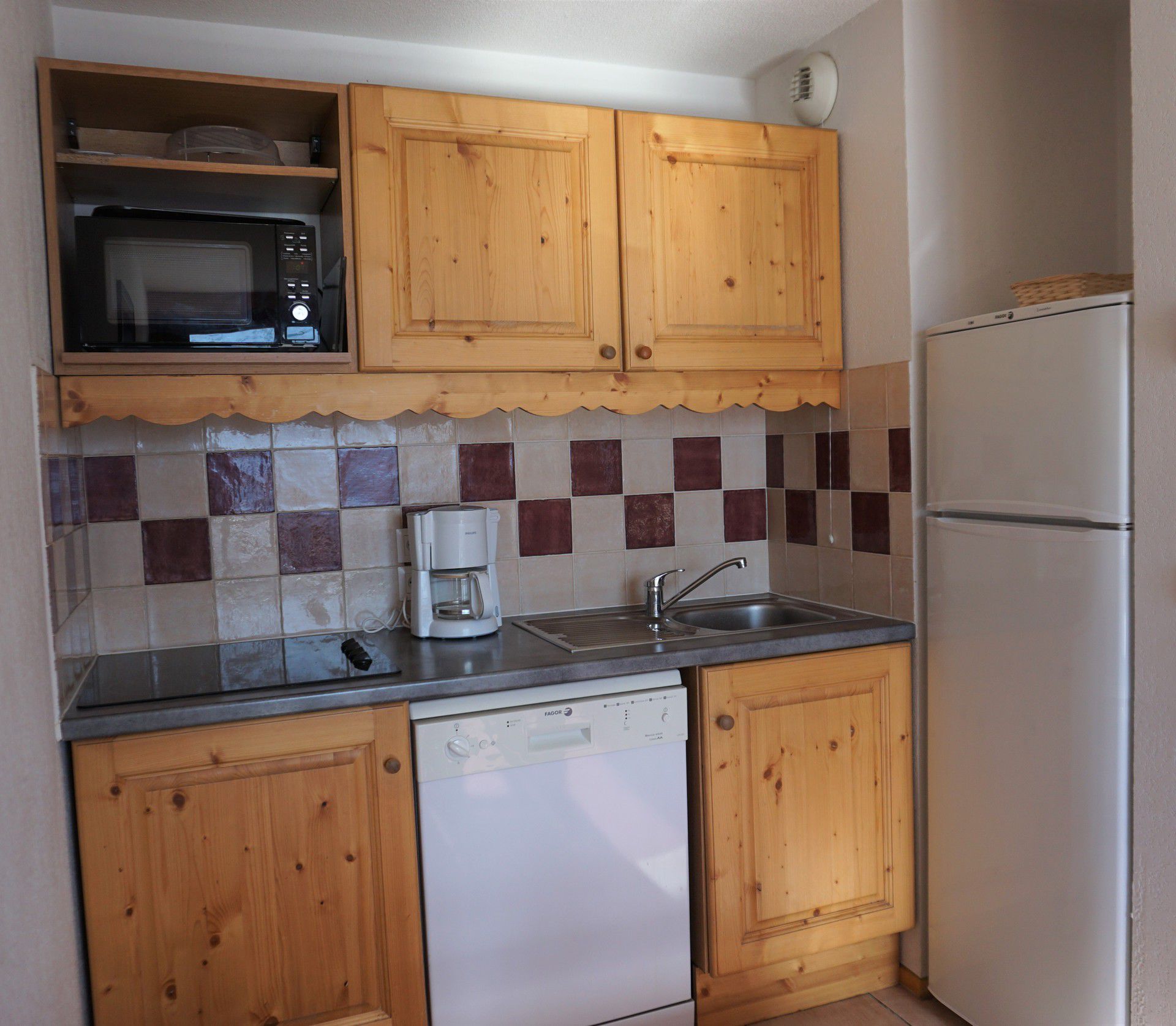 _lv_images__lot_0015200057_05_3229709