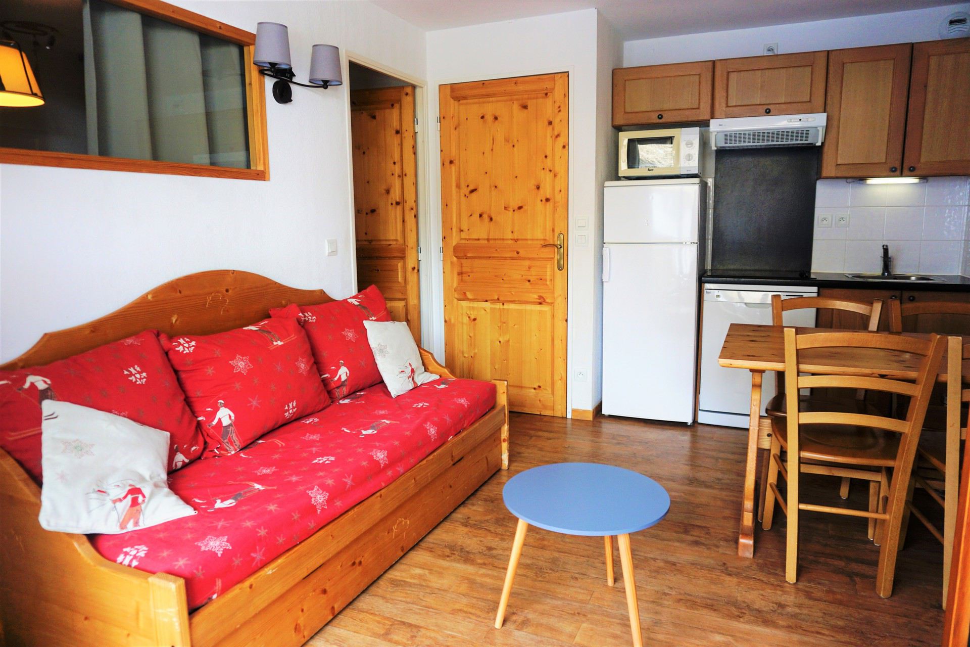 _lv_images__lot_0015200123_01_3210144