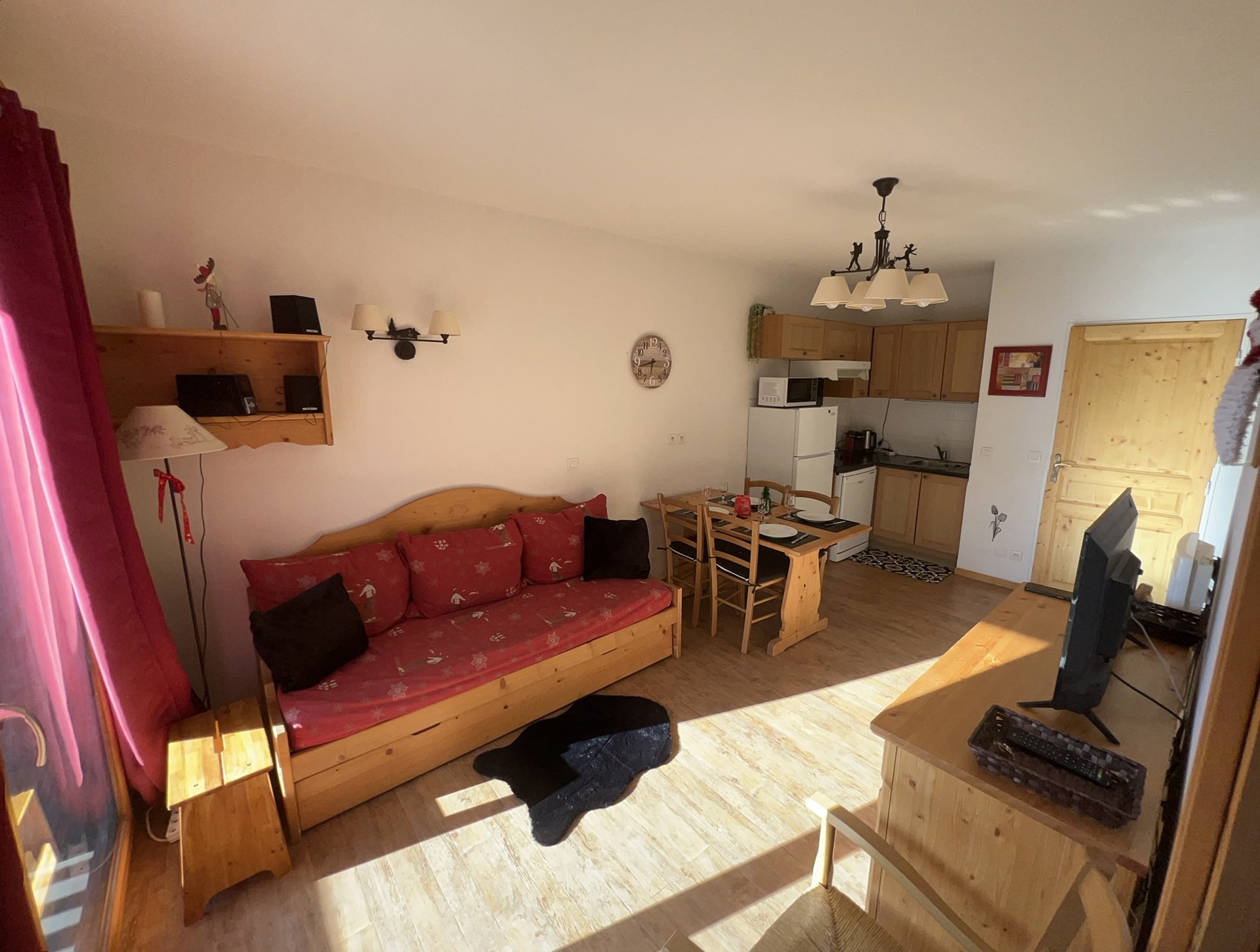 _lv_images__lot_0015200147_02_3137193