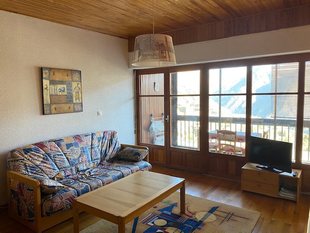 _lv_images__lot_0015200205_01_3167384