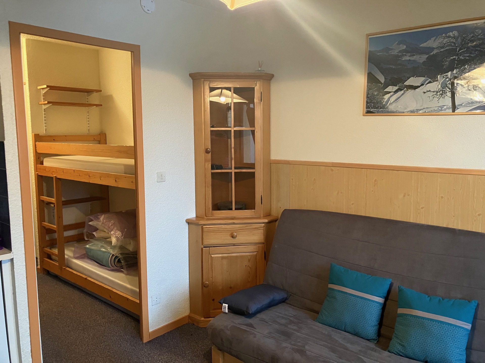 _lv_images__lot_0015200223_03_3174385