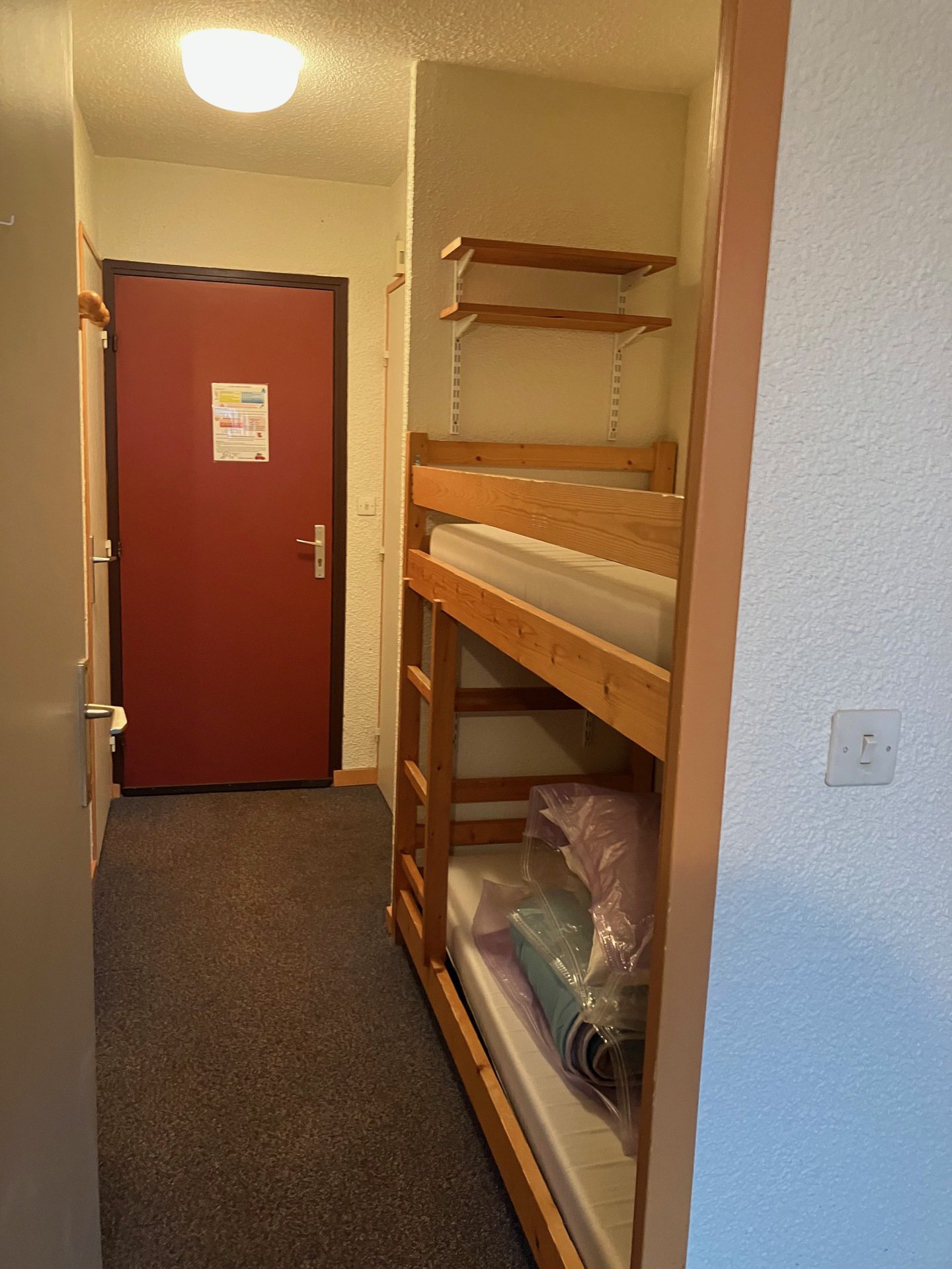 _lv_images__lot_0015200223_06_3388556