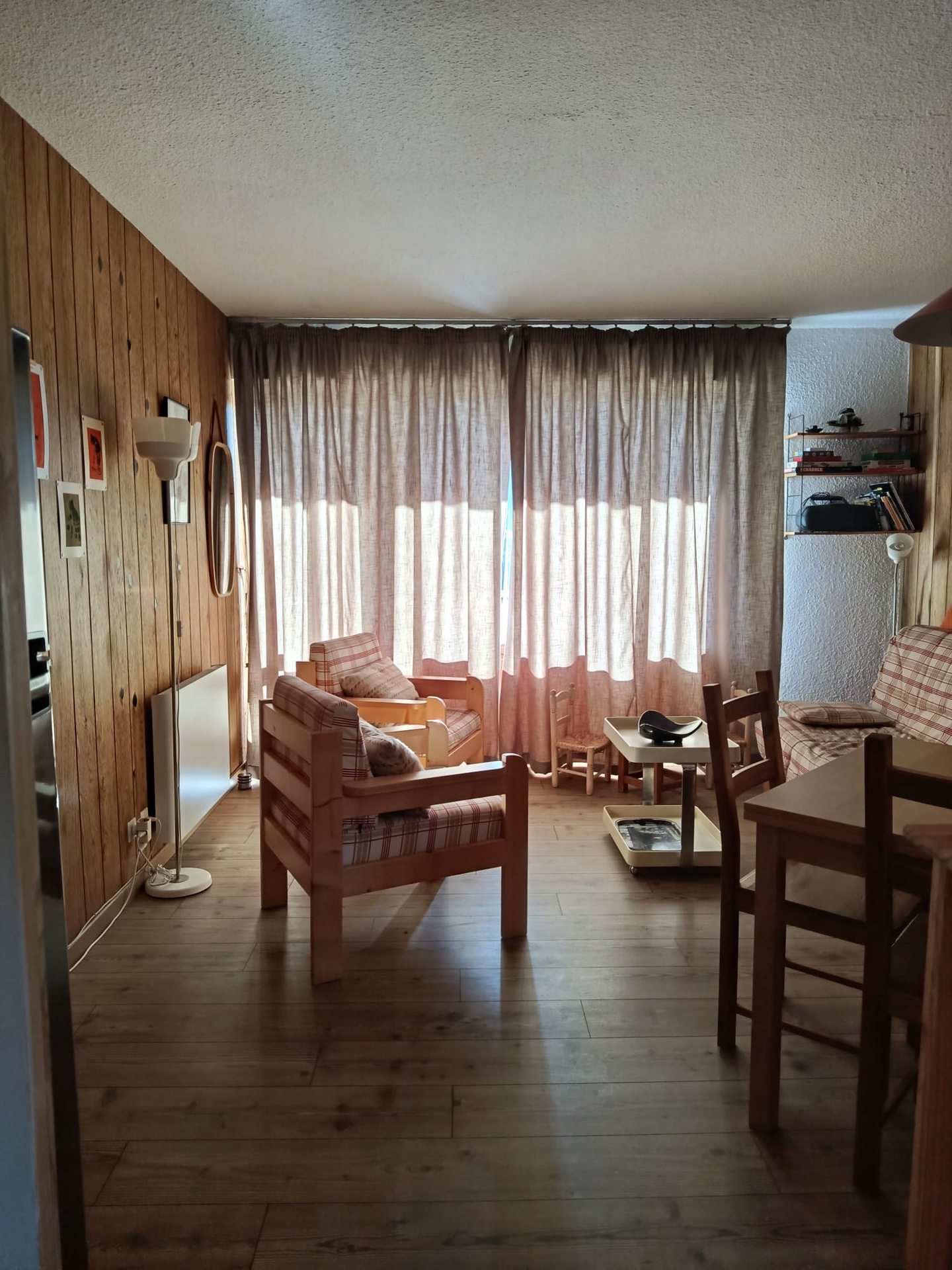 _lv_images__lot_0015200242_01_3220013