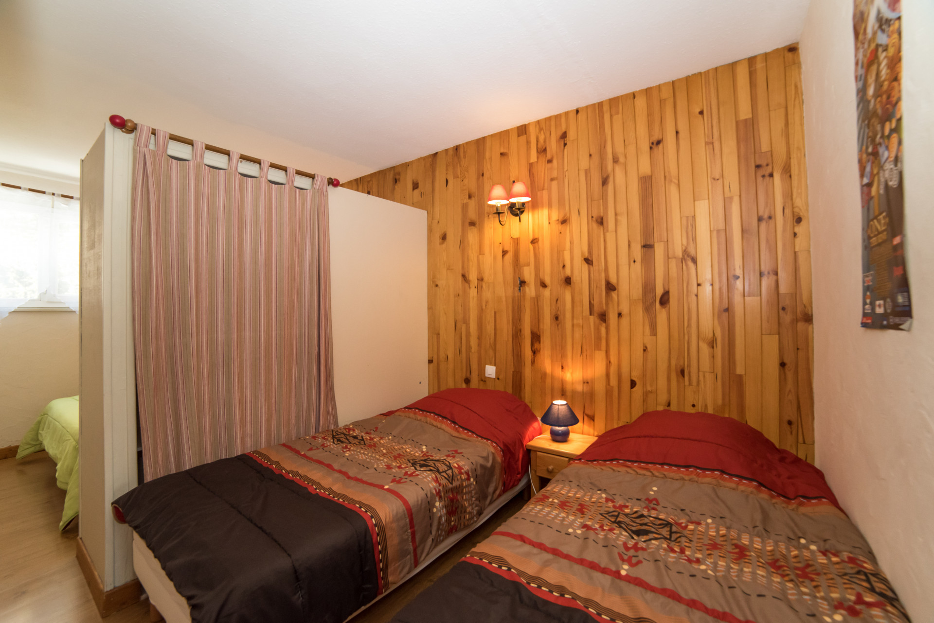 bg17_8170.jpg bg17_8170.jpg