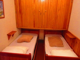 _lv_images___lot_0000010015_05_444219 _lv_images___lot_0000010015_05_444219