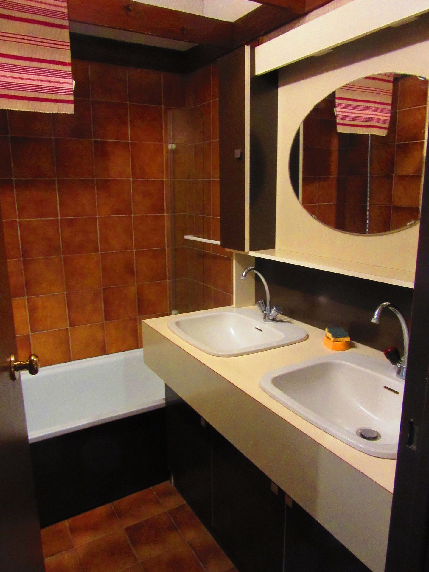 _lv_images___lot_0000250015_07_491359