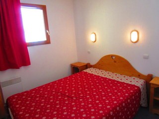 _lv_images___lot_0000380306_04_444018