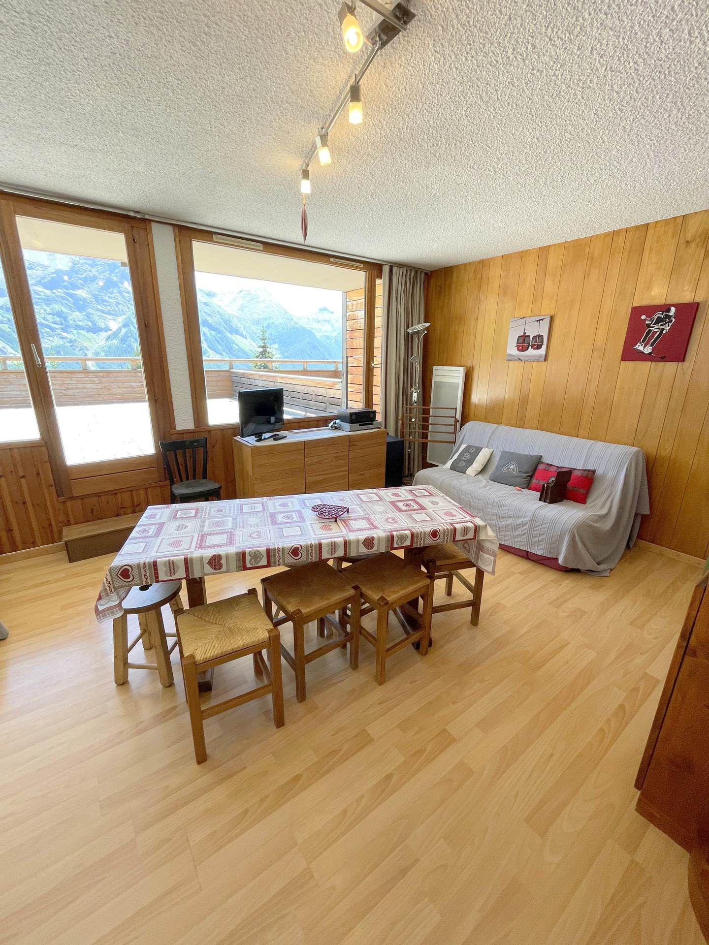 _lv_images__lot_0000080306_03_3218071 _lv_images__lot_0000080306_03_3218071