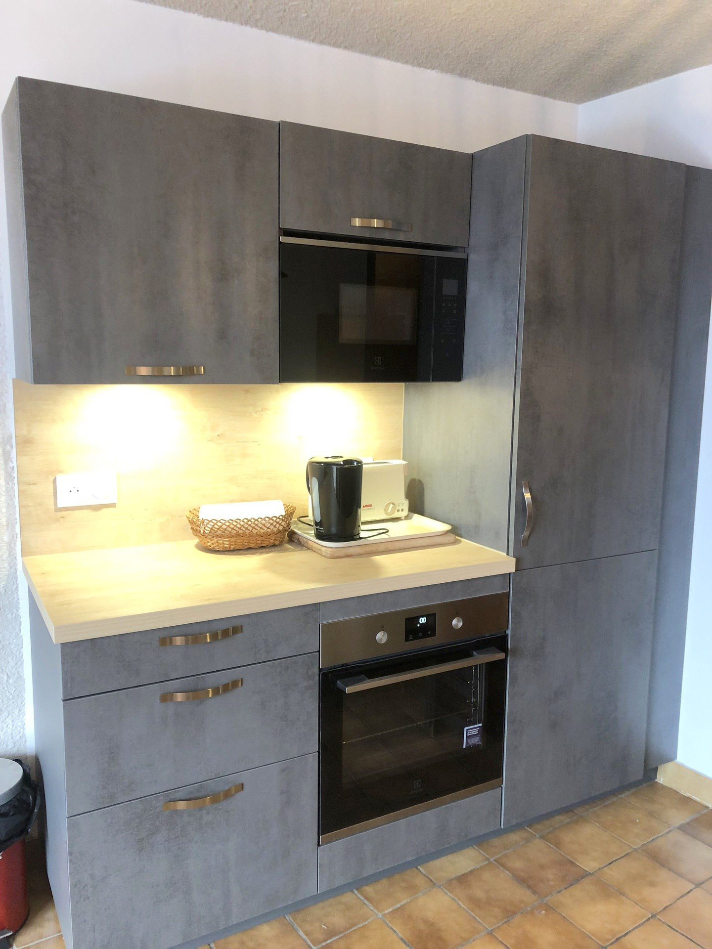 _lv_images__lot_0000250042_06_3358491 _lv_images__lot_0000250042_06_3358491