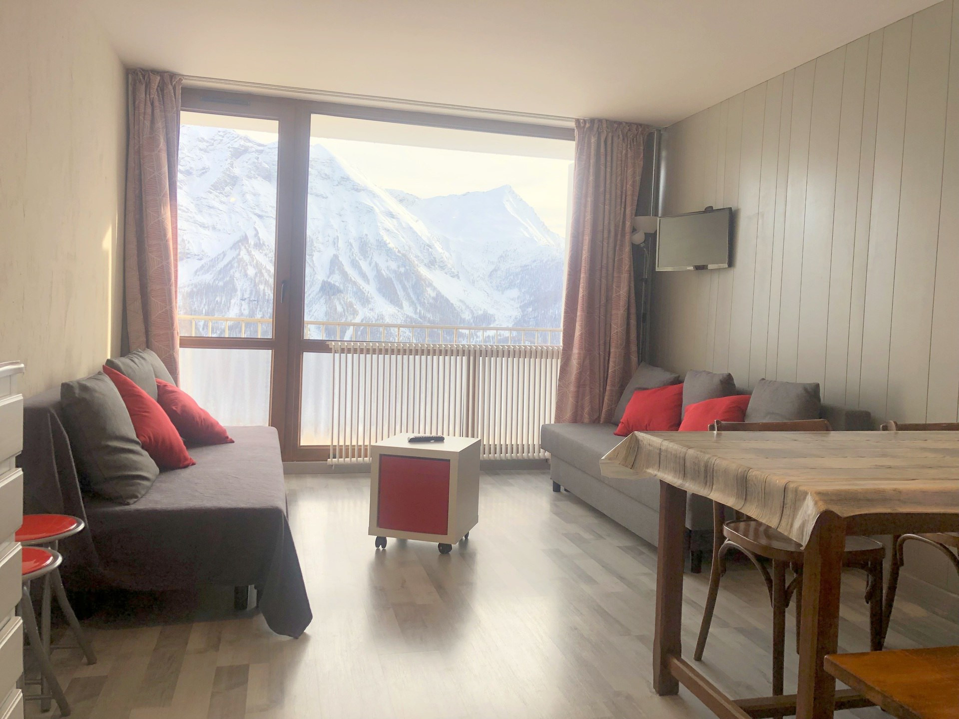 _lv_images__lot_0000450326_01_3223091 _lv_images__lot_0000450326_01_3223091