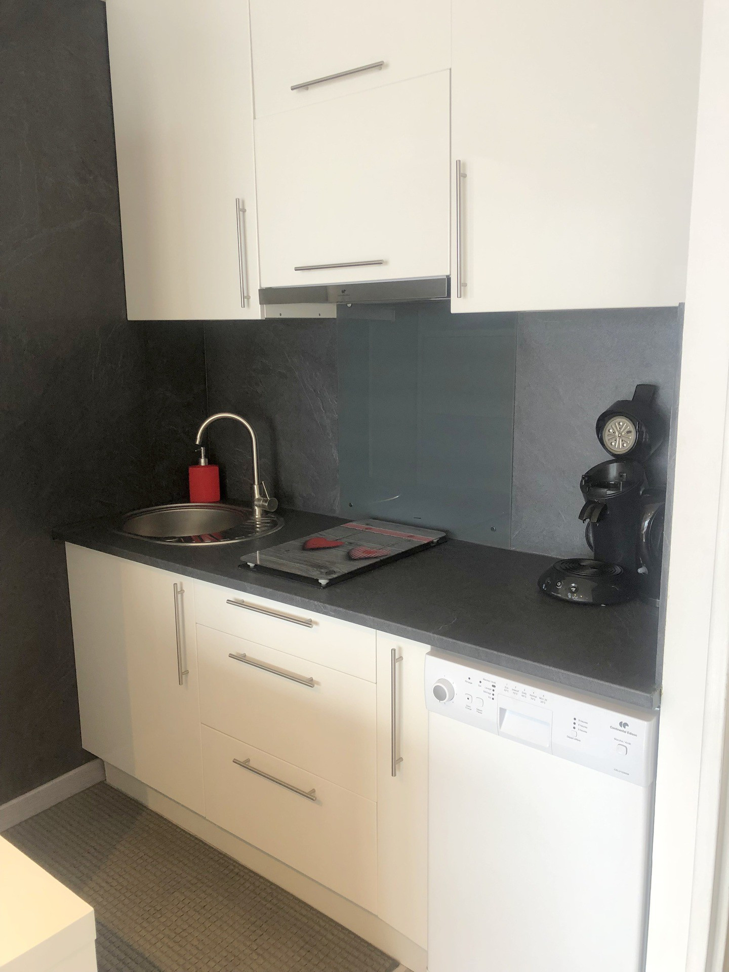 _lv_images__lot_0000450326_03_3380371