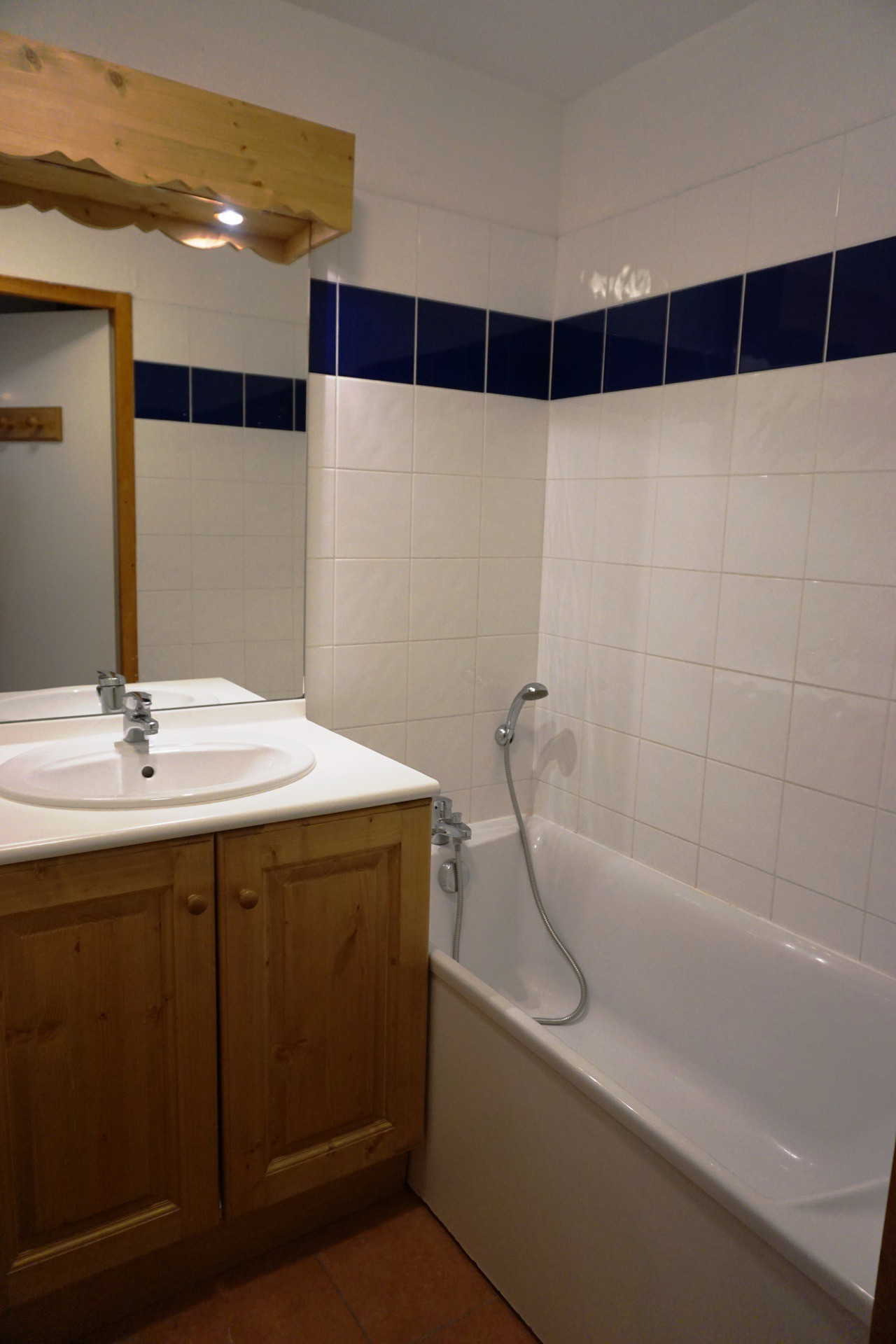 _lv_images__lot_0010150406_08_3406811