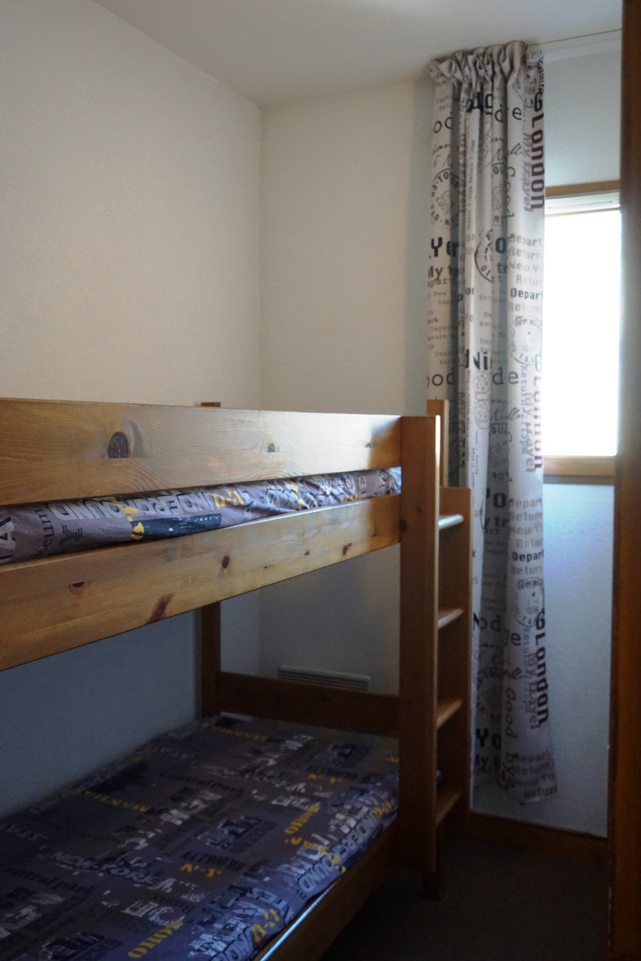 _lv_images__lot_0010950116_05_3475189