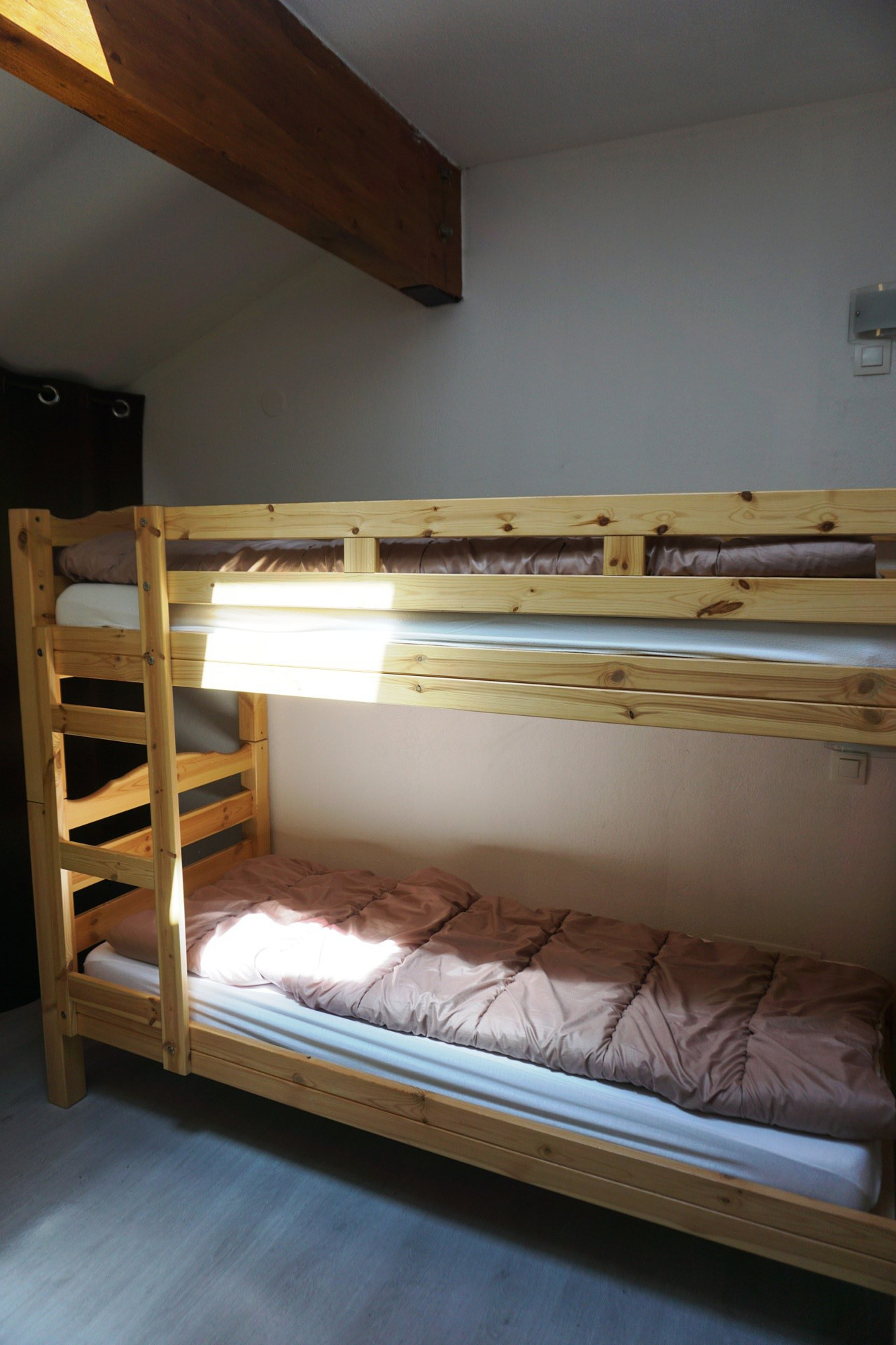 _lv_images__lot_0010950403_08_3414590