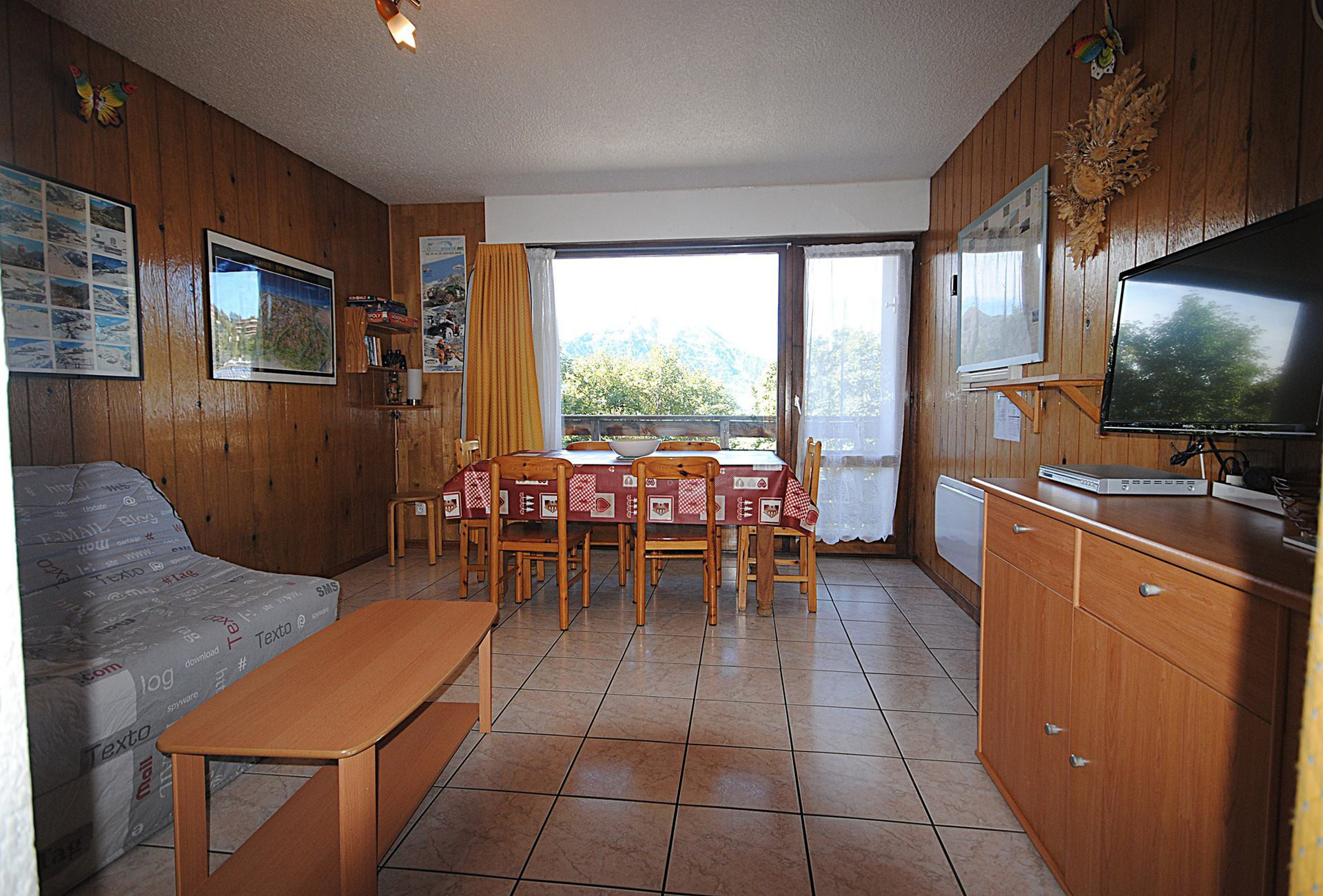 _lv_images__lot_0014450008_02_3337062