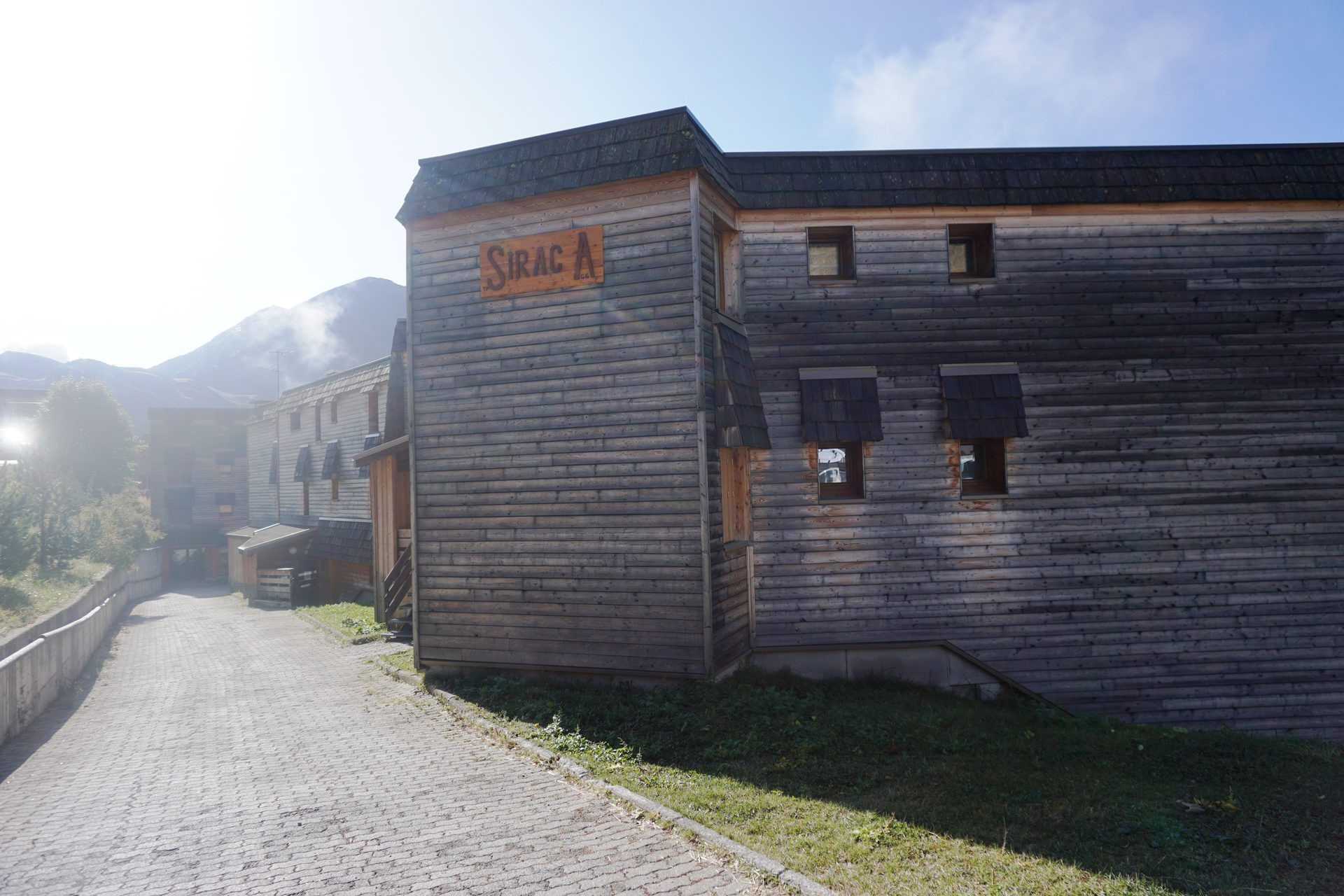 _lv_images__lot_0014800012_12_3332857