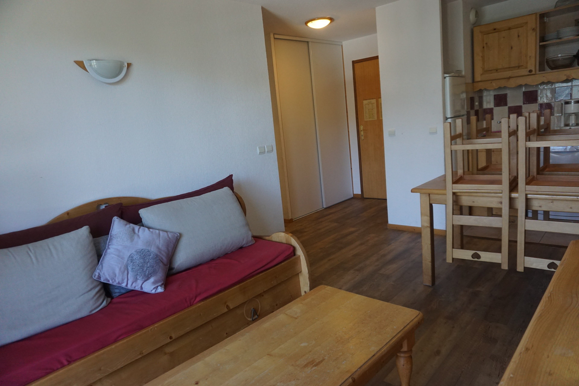 _lv_images__lot_0015200099_03_3211054