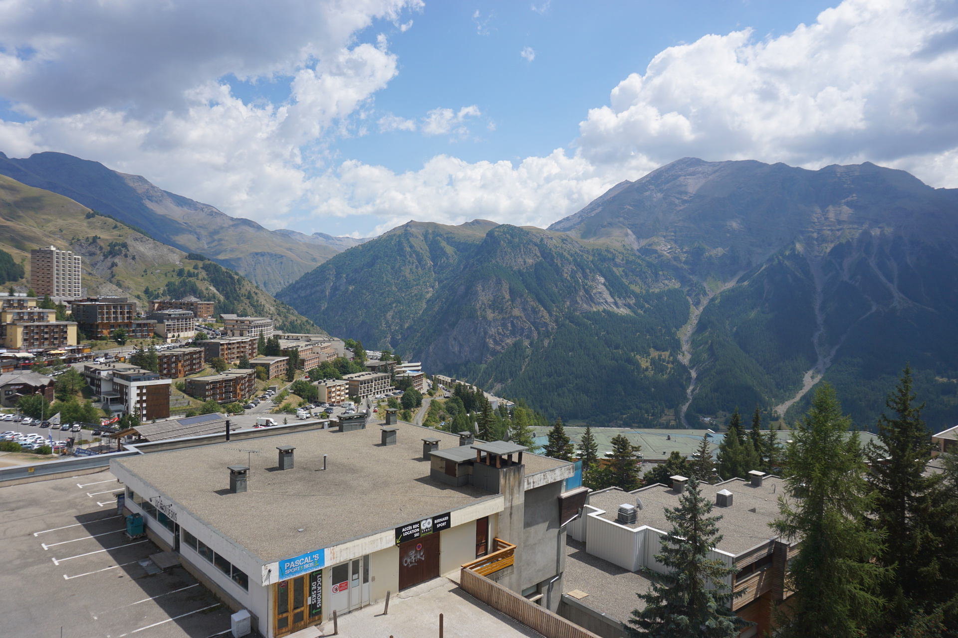 _lv_images__lot_0015200197_10_3281362