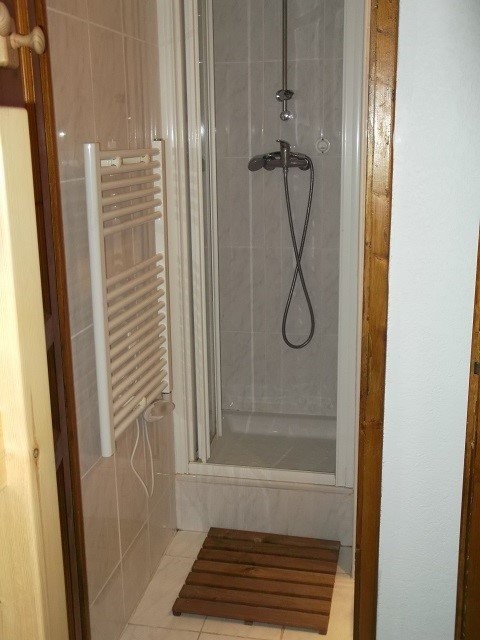 100i