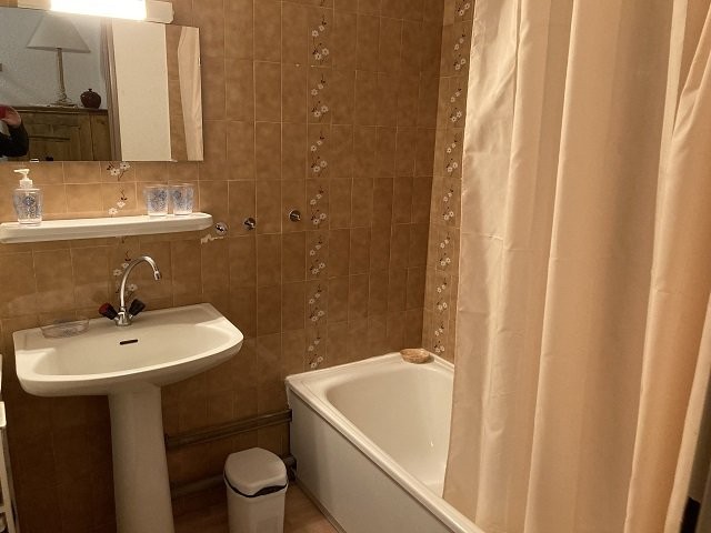 143f