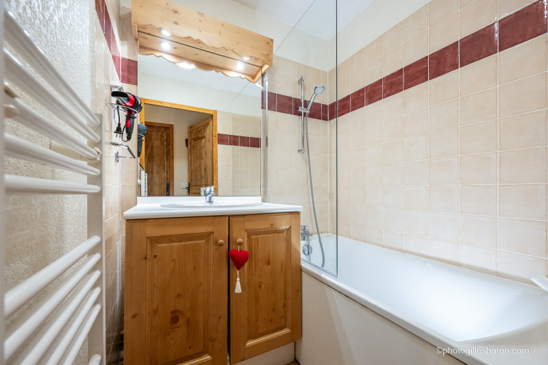 Les Cristallines 000