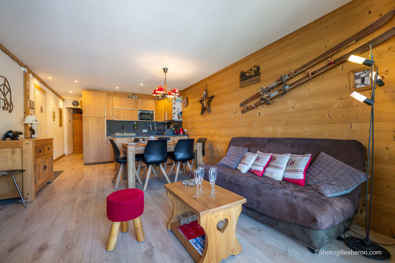 Estaris 2 n°20 - © G.Baron Estaris 2 n°20