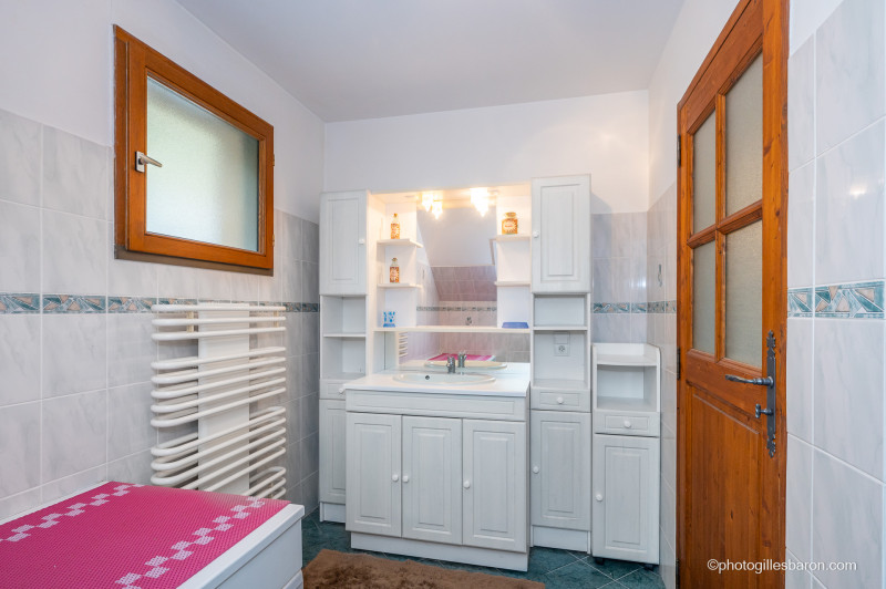 salle d'eau 1 - © G.Baron salle d'eau 1