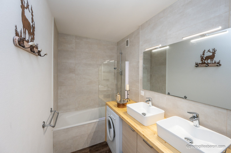 Estaris 2 N°56 - © G.BARON Estaris 2 N°56