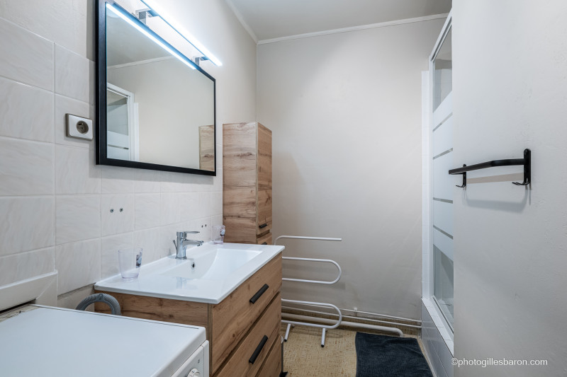 Appartement 3 pièces 6 personnes Le Chamois entrée 4- 3e étage_Orcières