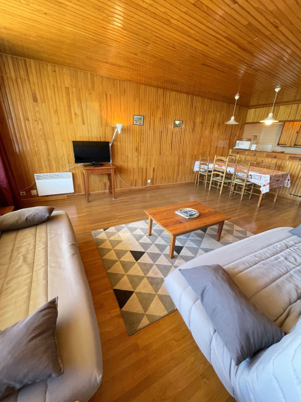 _lv_images__lot_0000030062_03_3481408