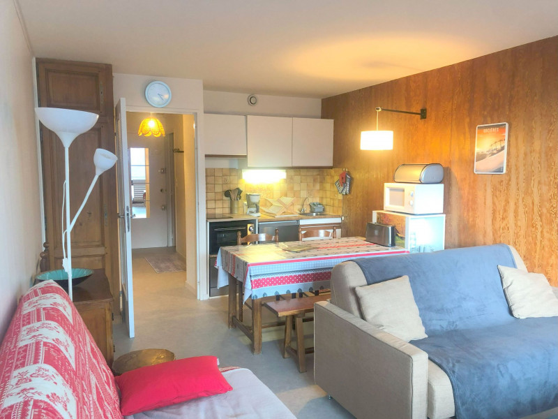 _lv_images__lot_0000050253_01_3316197