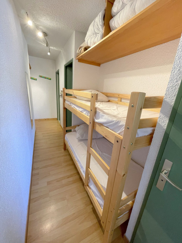 _lv_images__lot_0000080306_06_3400315