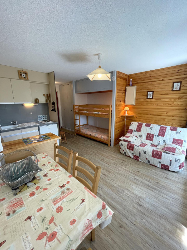 _lv_images__lot_0000230120_02_3213576 _lv_images__lot_0000230120_02_3213576